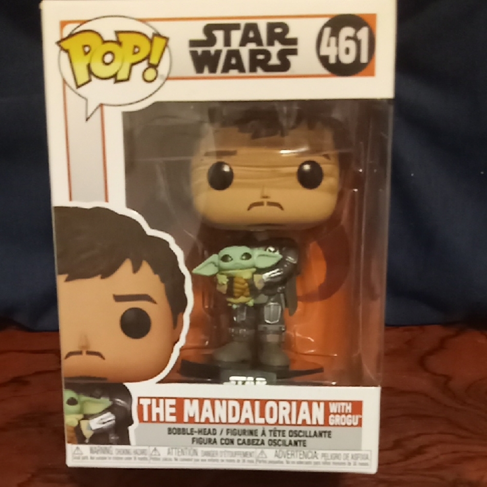 Star Wars The Mandalorian with Grogu Pop! Figure